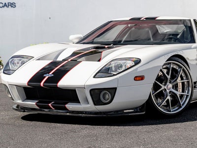 2005 Ford GT Base