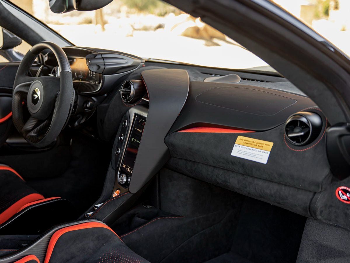 2025 McLaren 750S Spider