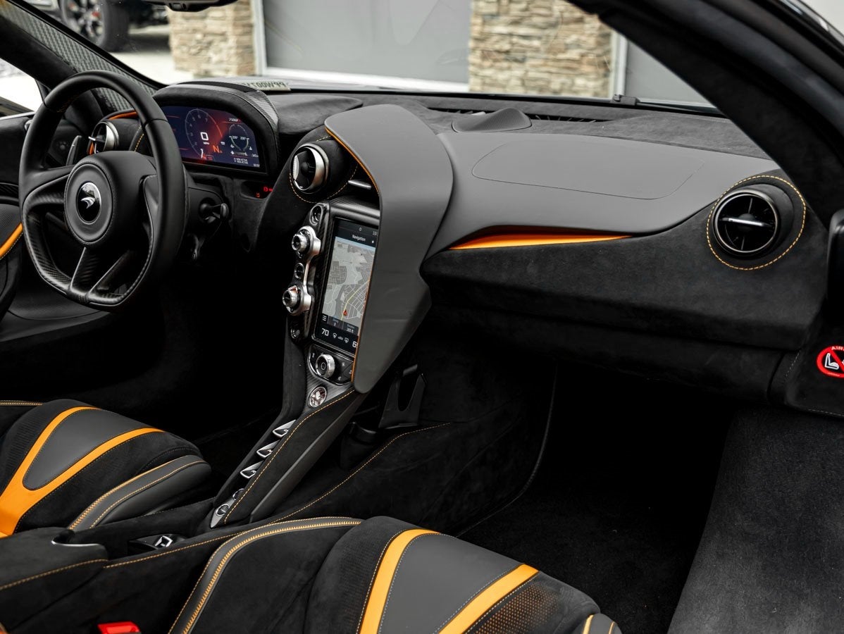 2023 McLaren 720S Performance