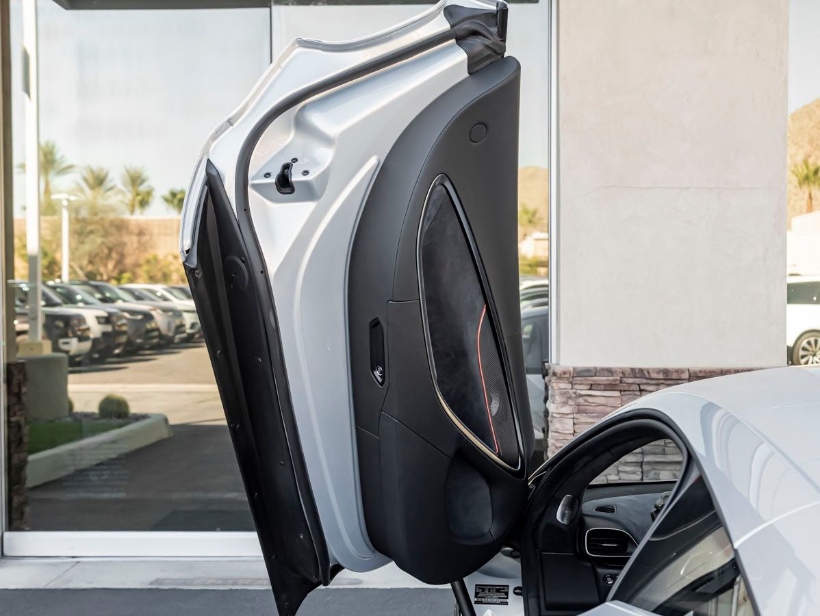 2025 McLaren Artura Base