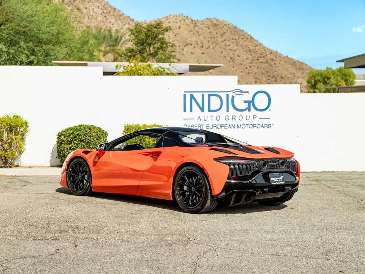 2025 McLaren Artura Spider