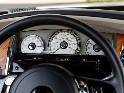 2016 Rolls-Royce Dawn Base