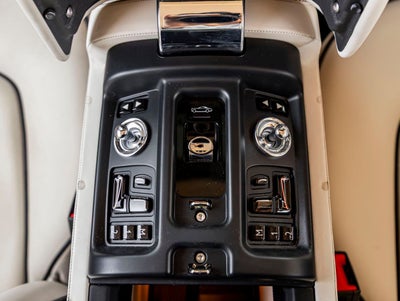 2015 Rolls-Royce Phantom Drophead Coupe 