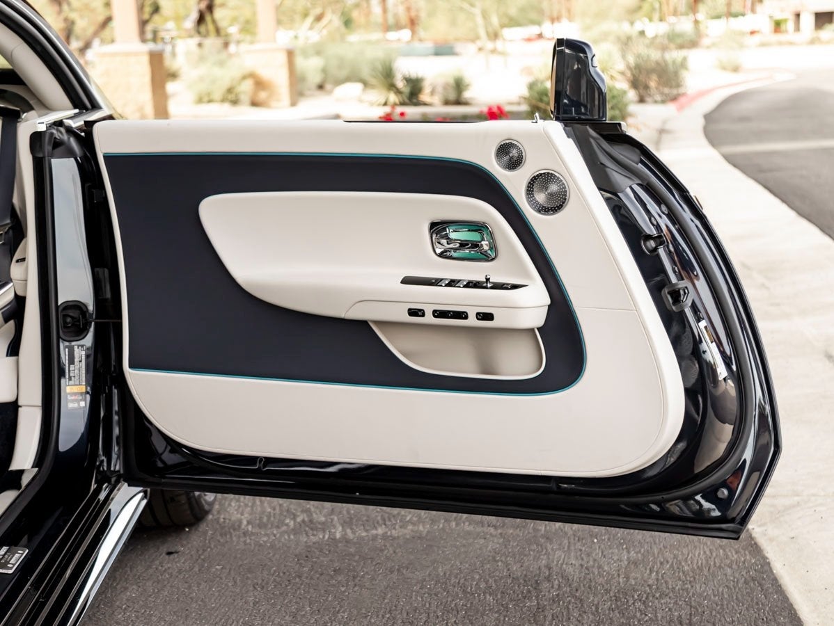 2025 Rolls-Royce Spectre Base