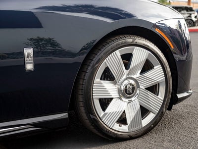 2025 Rolls-Royce Spectre Base