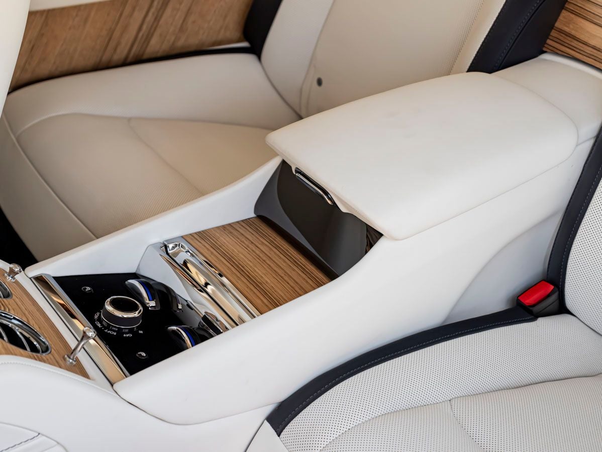 2025 Rolls-Royce Spectre 