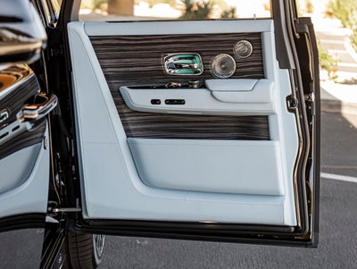 2023 Rolls-Royce Phantom 