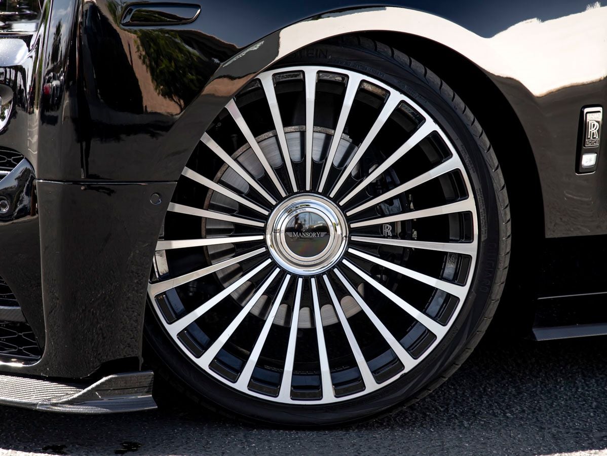 2023 Rolls-Royce Phantom 