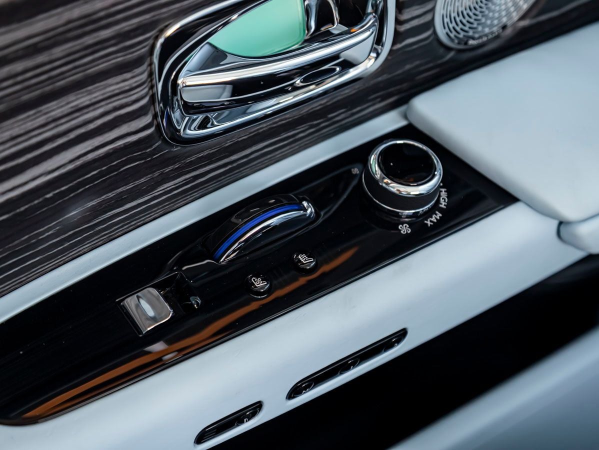 2023 Rolls-Royce Phantom 