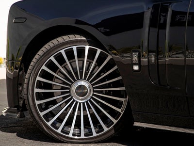 2023 Rolls-Royce Phantom 