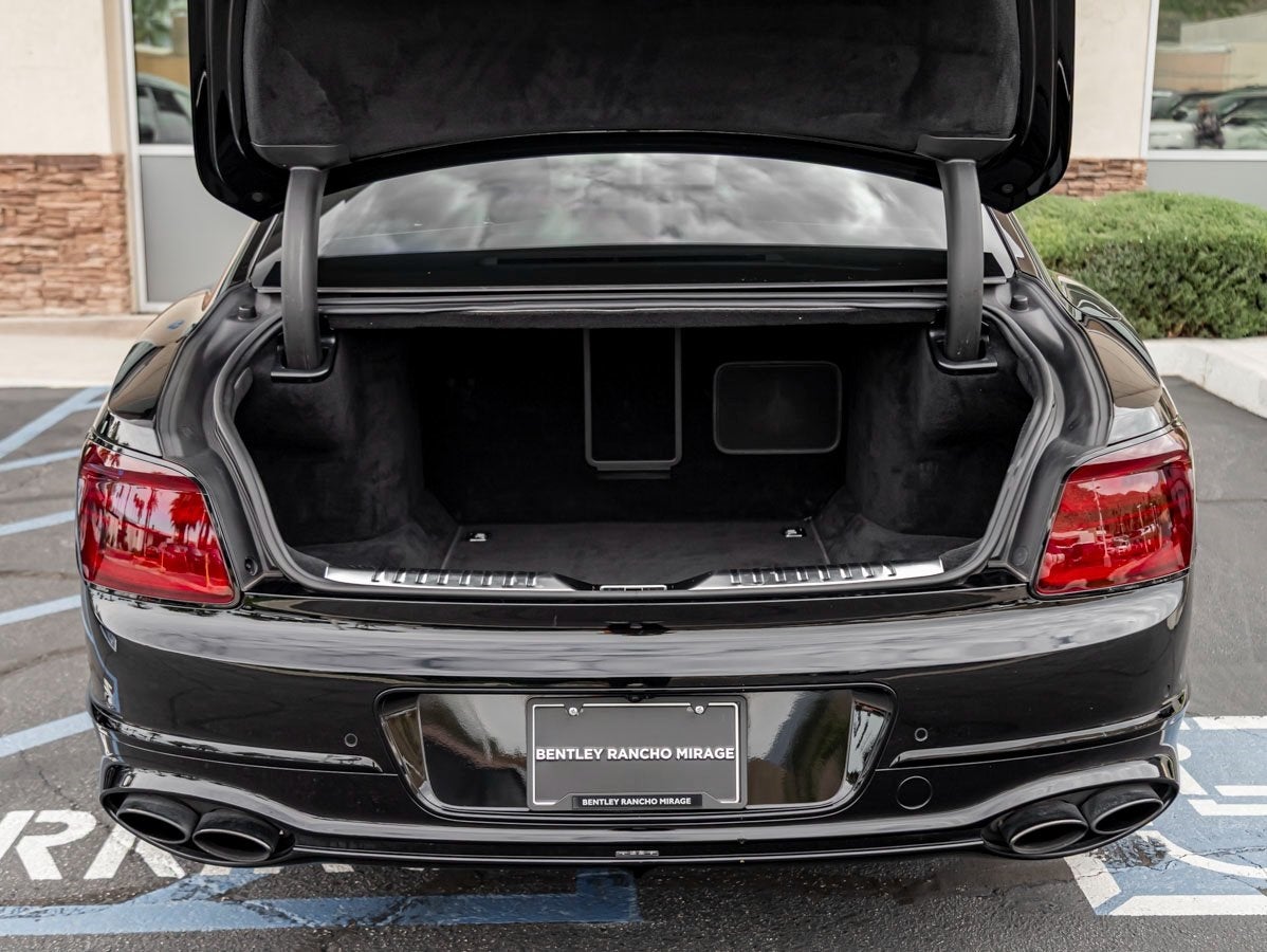 2022 Bentley Flying Spur V8
