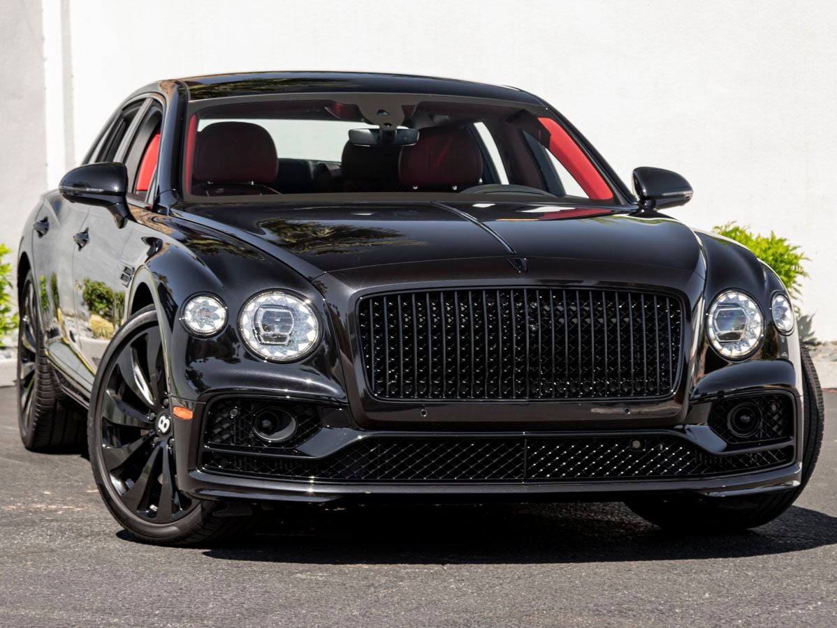 2021 Bentley Flying Spur V8's photo