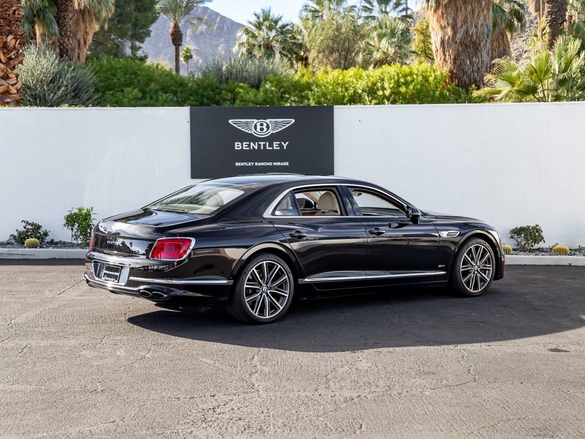 2022 Bentley Flying Spur Hybrid Base