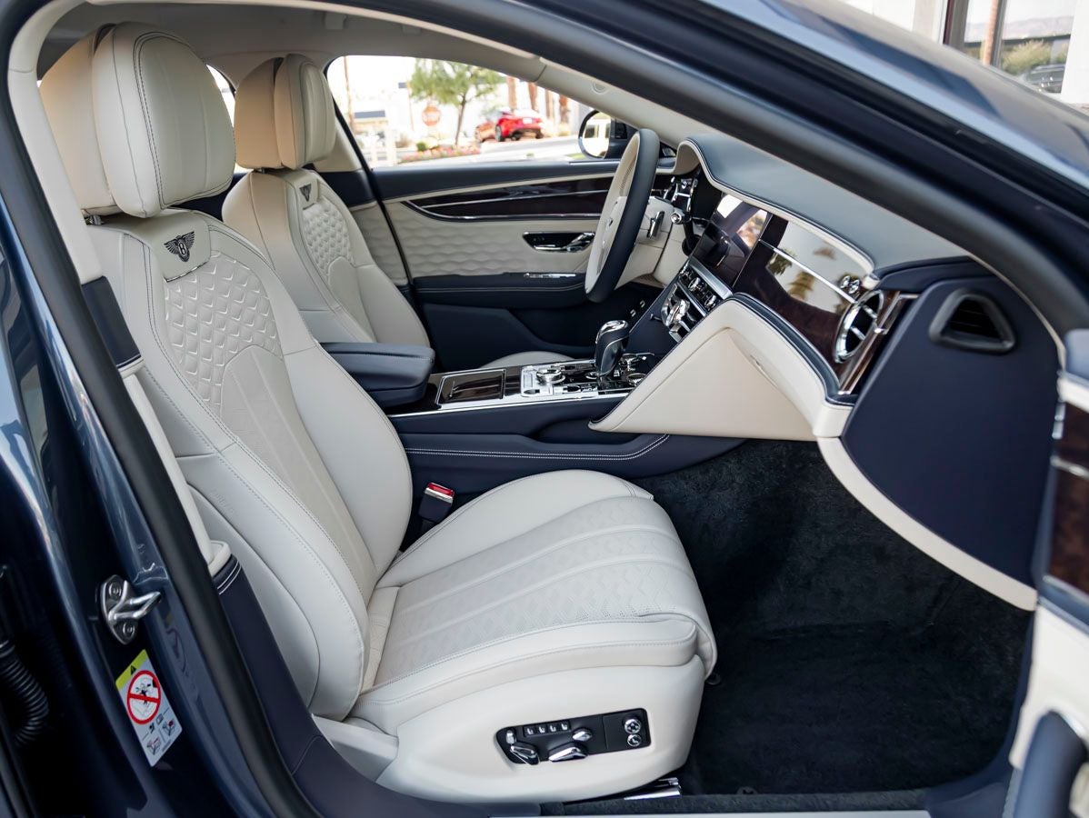 2026 Bentley Flying Spur Mulliner