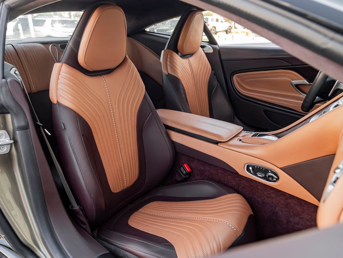 2017 Aston Martin DB11 Base