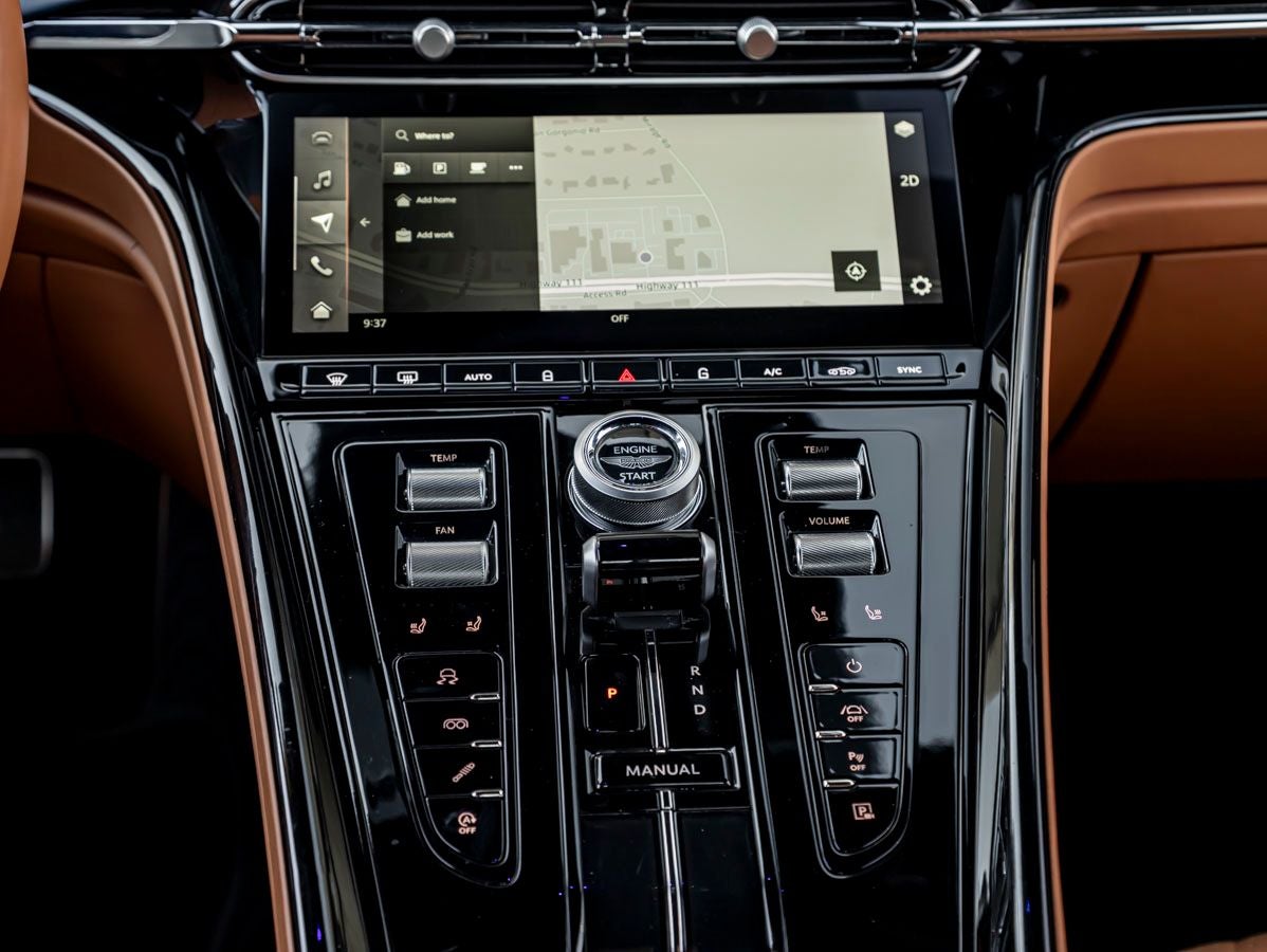 2024 Aston Martin DB12 Base