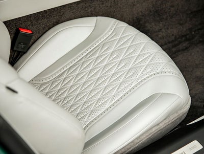 2024 Aston Martin DB12 Volante