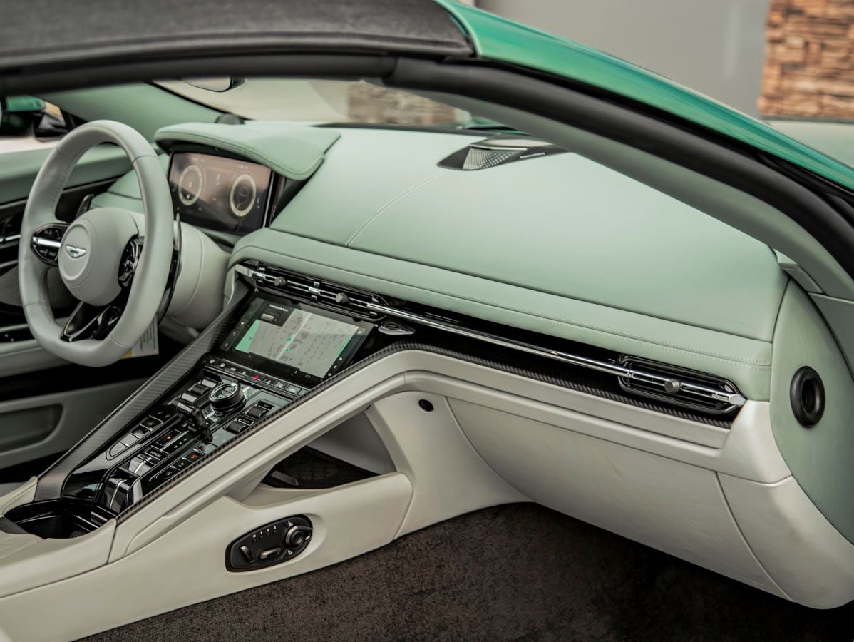 2024 Aston Martin DB12 Volante