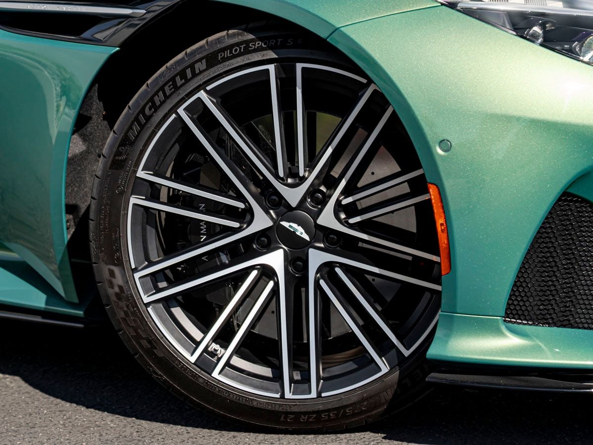 2024 Aston Martin DB12 Volante