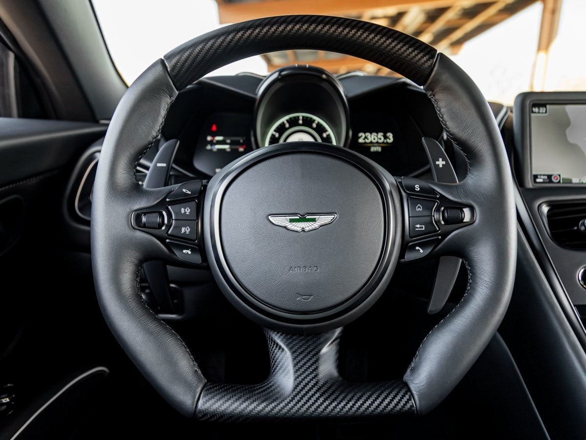 2022 Aston Martin DBS Superleggera