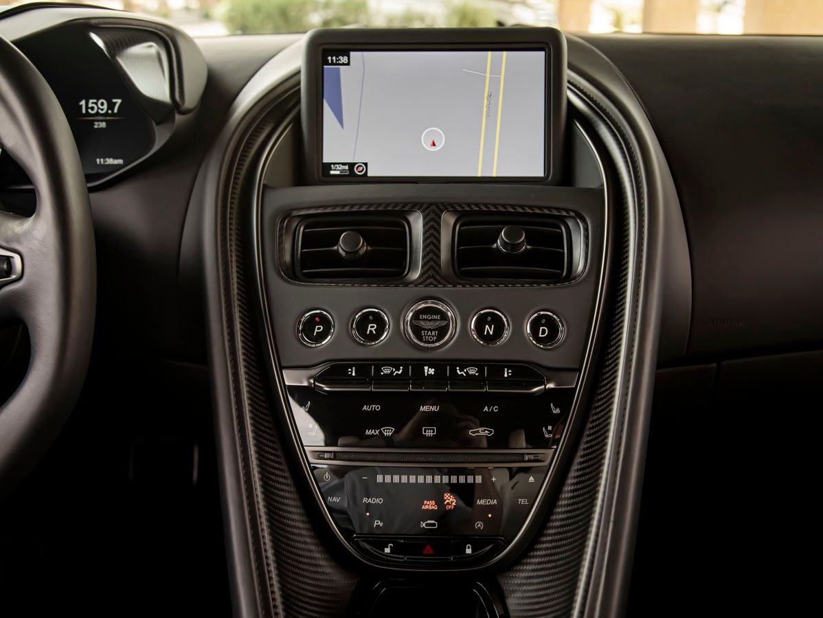 2023 Aston Martin DBS Volante