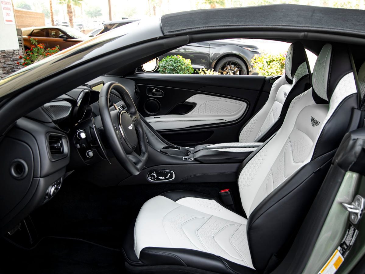 2023 Aston Martin DBS Volante