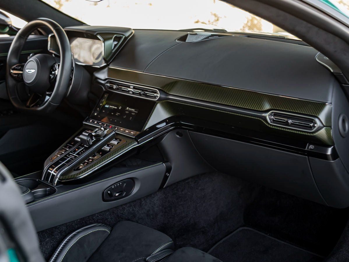 2025 Aston Martin Vantage Base