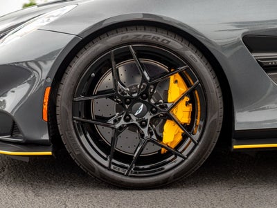 2025 Aston Martin Vanquish V12 Coupe