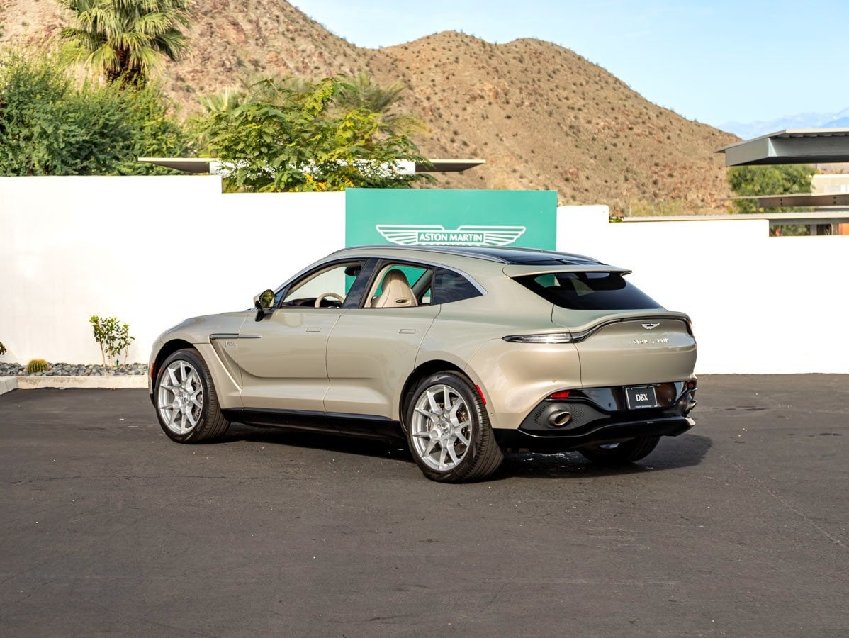 2021 Aston Martin DBX Base