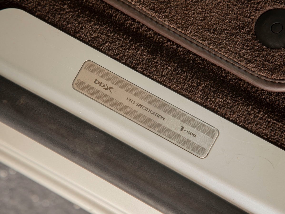 2021 Aston Martin DBX Base