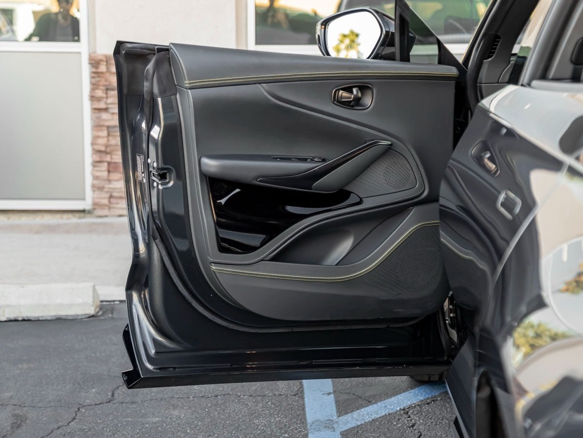 2024 Aston Martin DBX 707