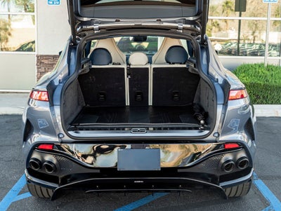 2025 Aston Martin DBX 707