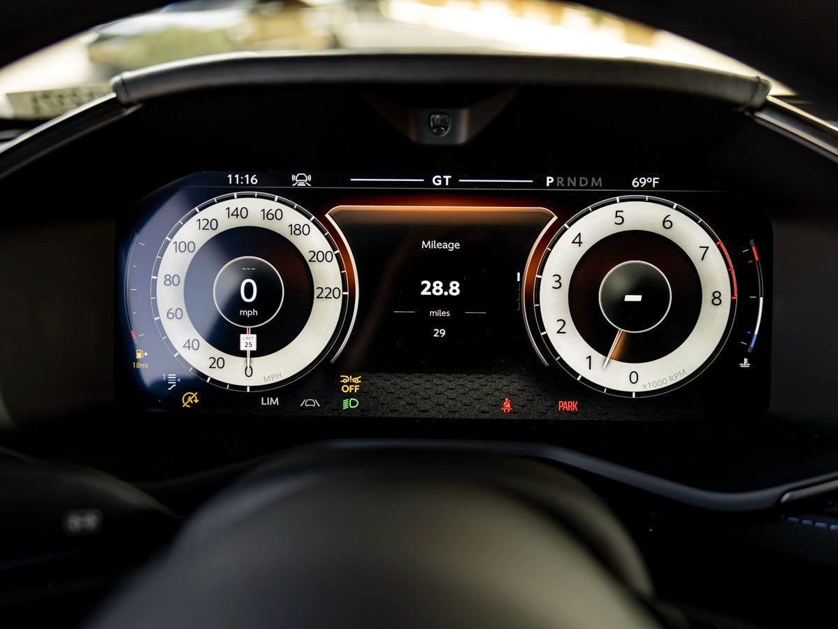 2025 Aston Martin DBX 707