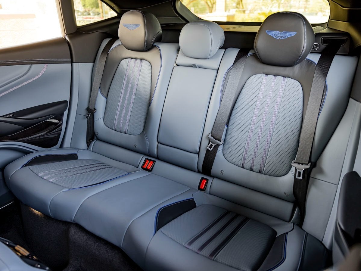 2025 Aston Martin DBX 707