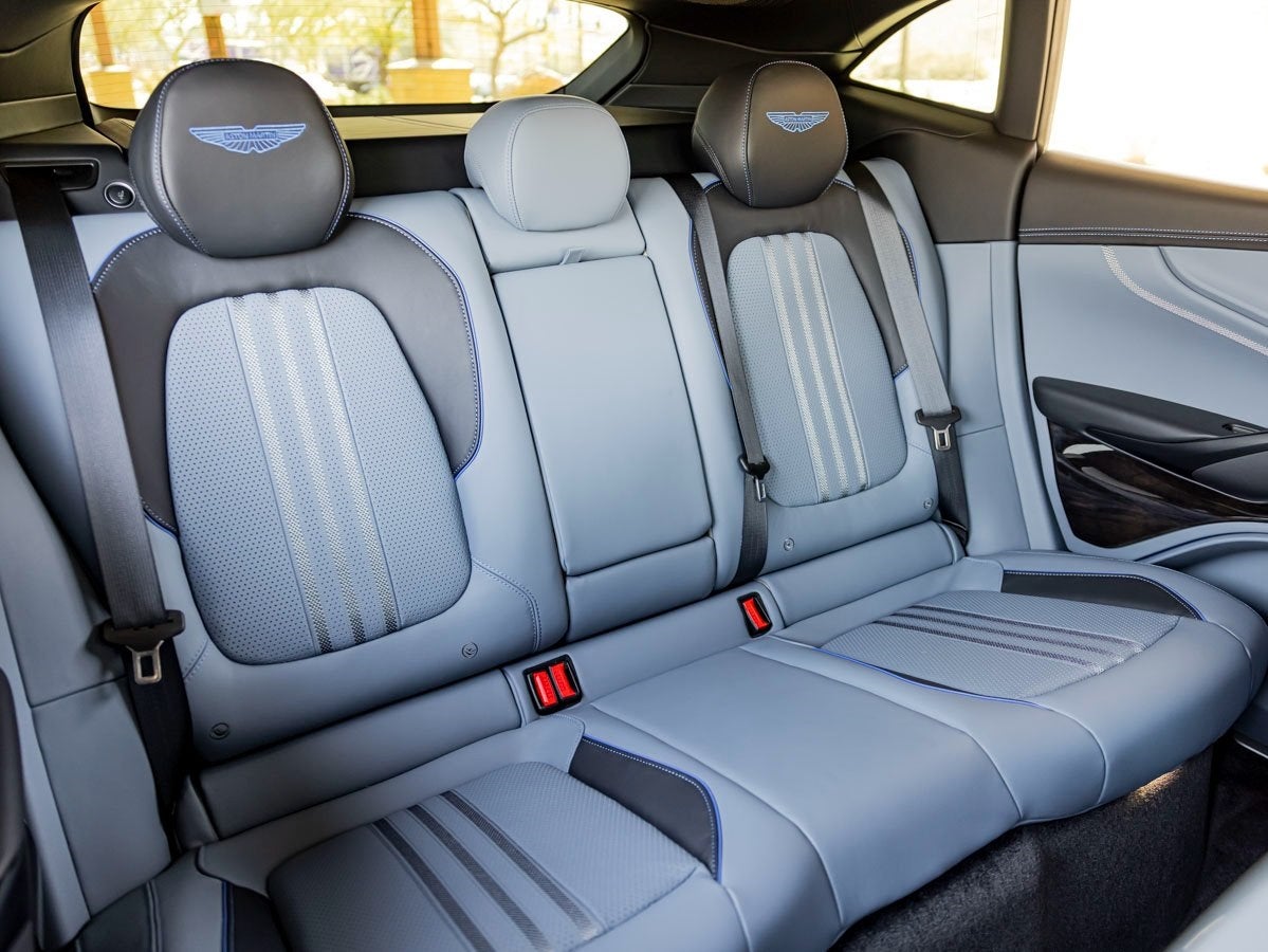 2025 Aston Martin DBX 707