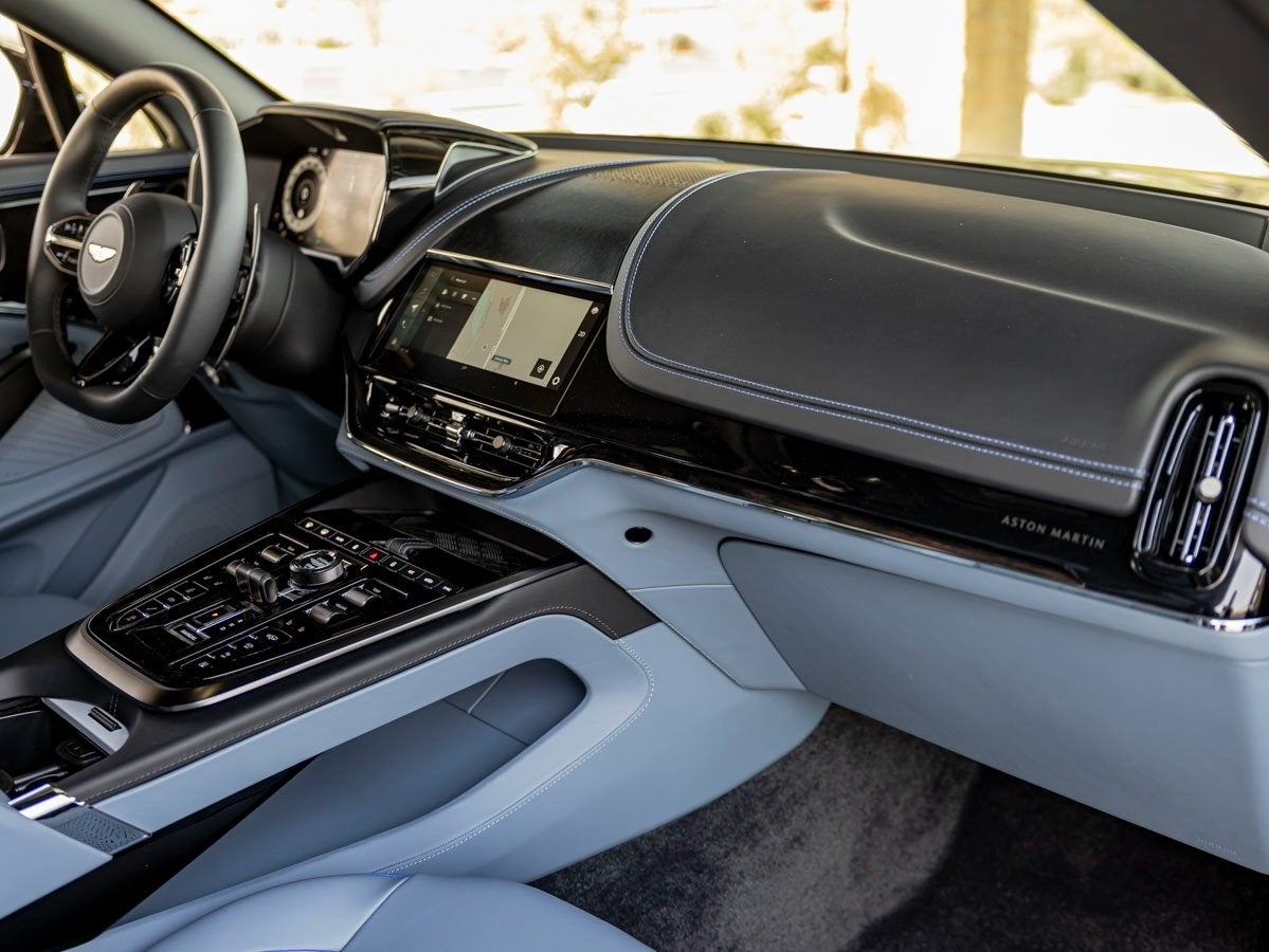 2025 Aston Martin DBX 707