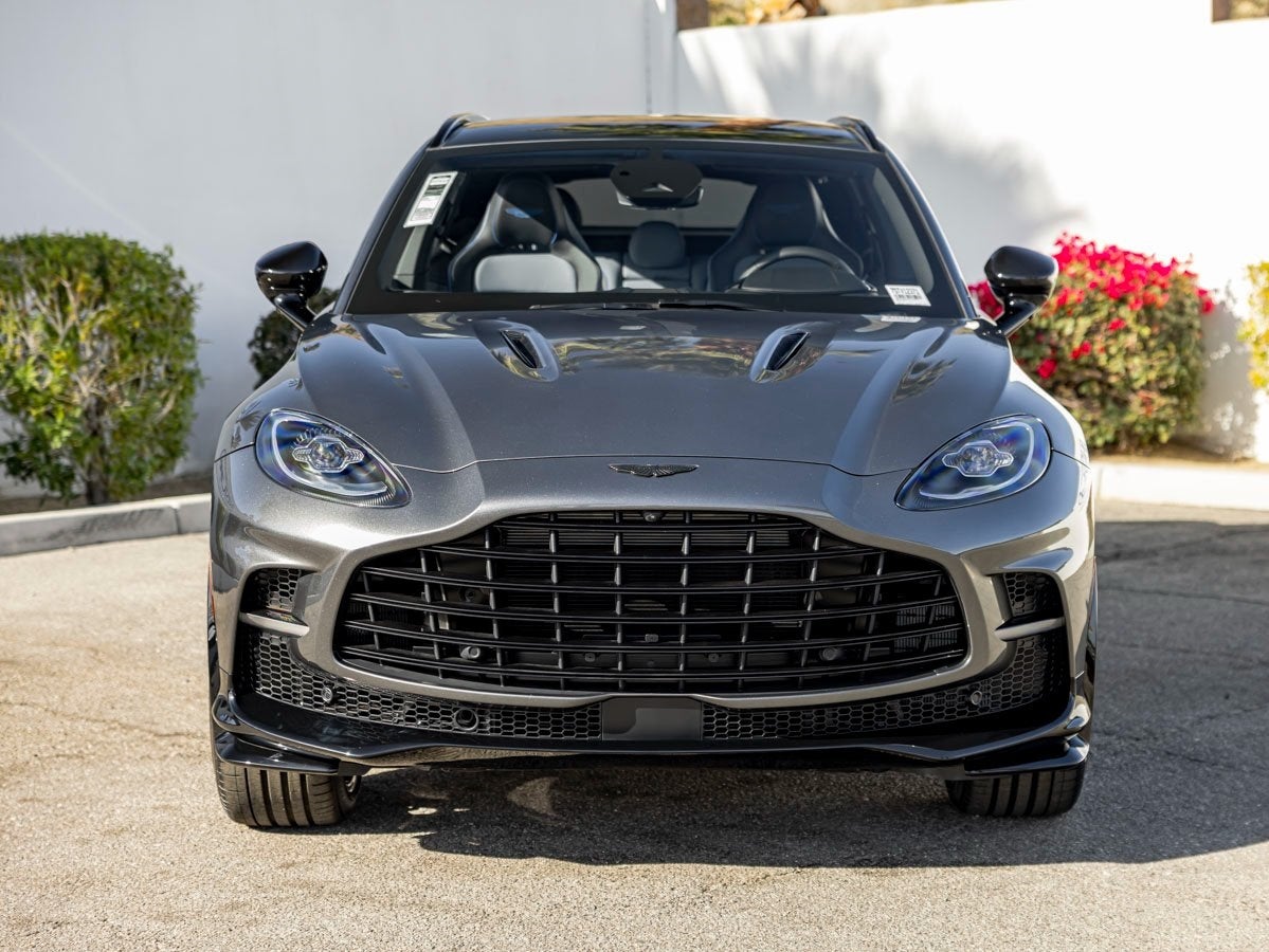 2025 Aston Martin DBX 707
