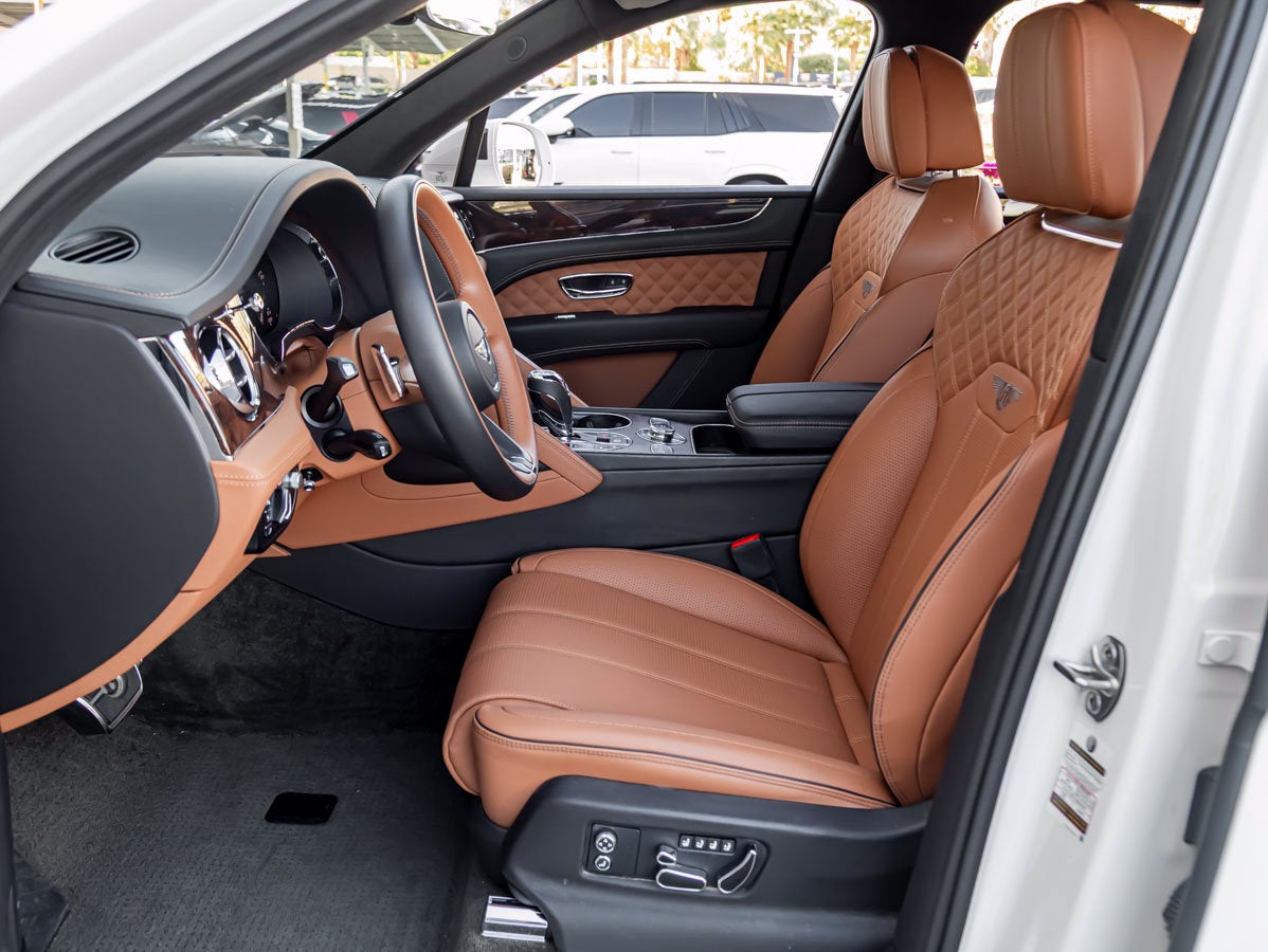 2023 Bentley Bentayga Azure Hybrid