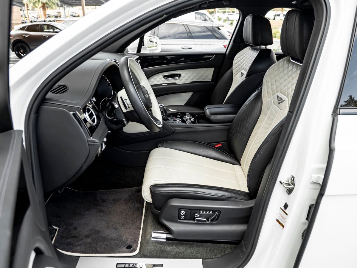 2022 Bentley Bentayga V8
