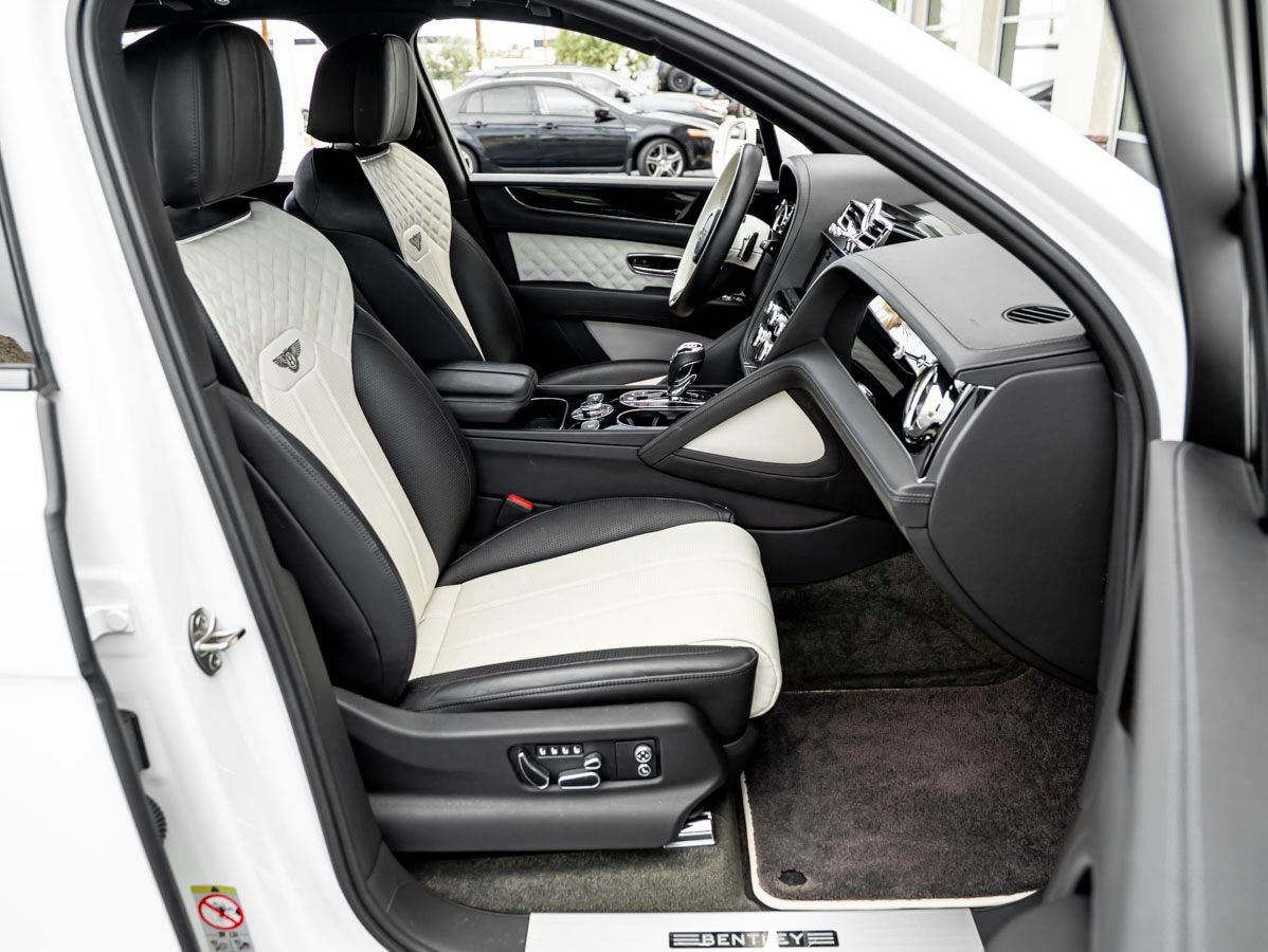 2022 Bentley Bentayga V8