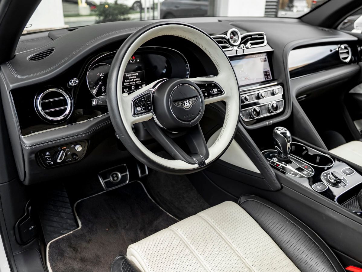 2022 Bentley Bentayga V8