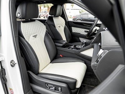2022 Bentley Bentayga V8