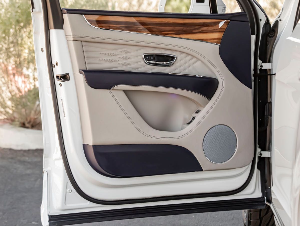 2024 Bentley Bentayga Azure
