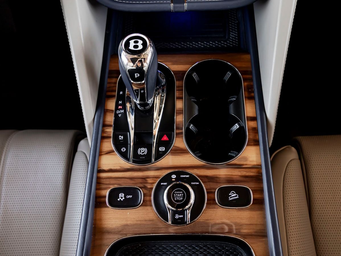 2024 Bentley Bentayga Azure