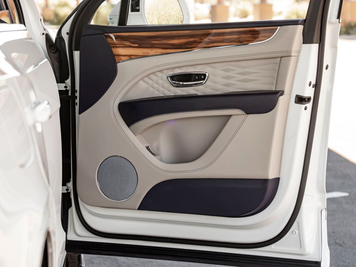 2024 Bentley Bentayga Azure