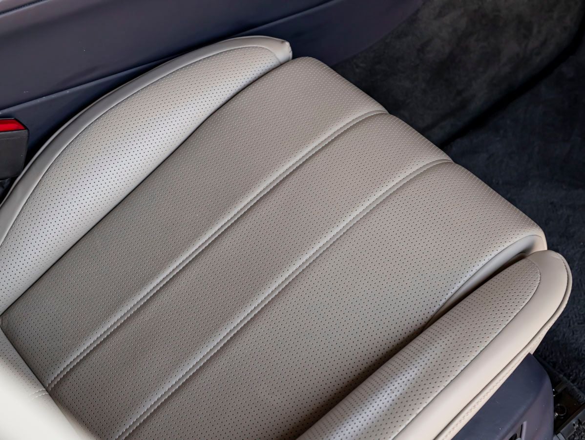 2024 Bentley Bentayga Azure