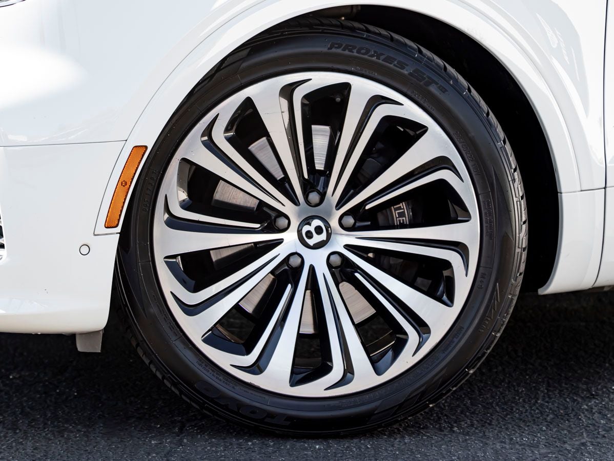 2024 Bentley Bentayga Azure