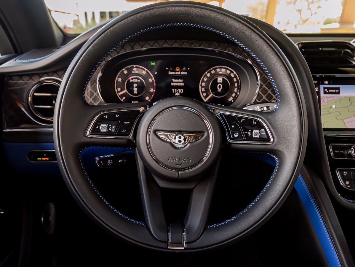 2025 Bentley Bentayga V8 S Black Edition