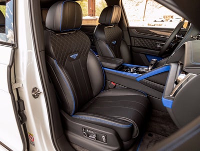 2025 Bentley Bentayga V8 S Black Edition