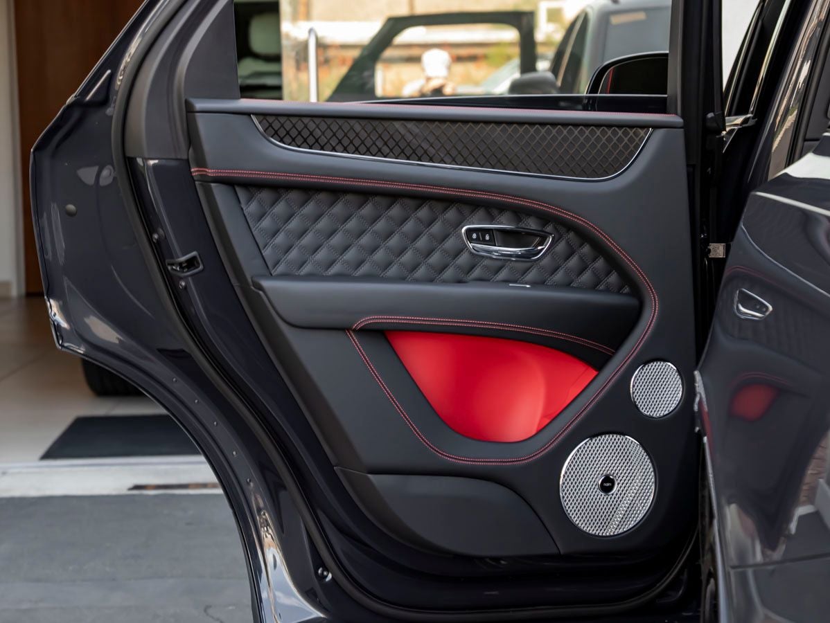 2025 Bentley Bentayga S Black Edition